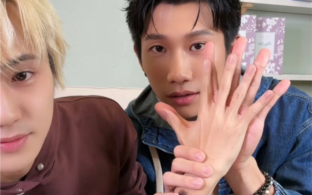 【陈柏文姜典】tancytrue直播片段|"最喜欢的一段没录上,因为已经嗑昏