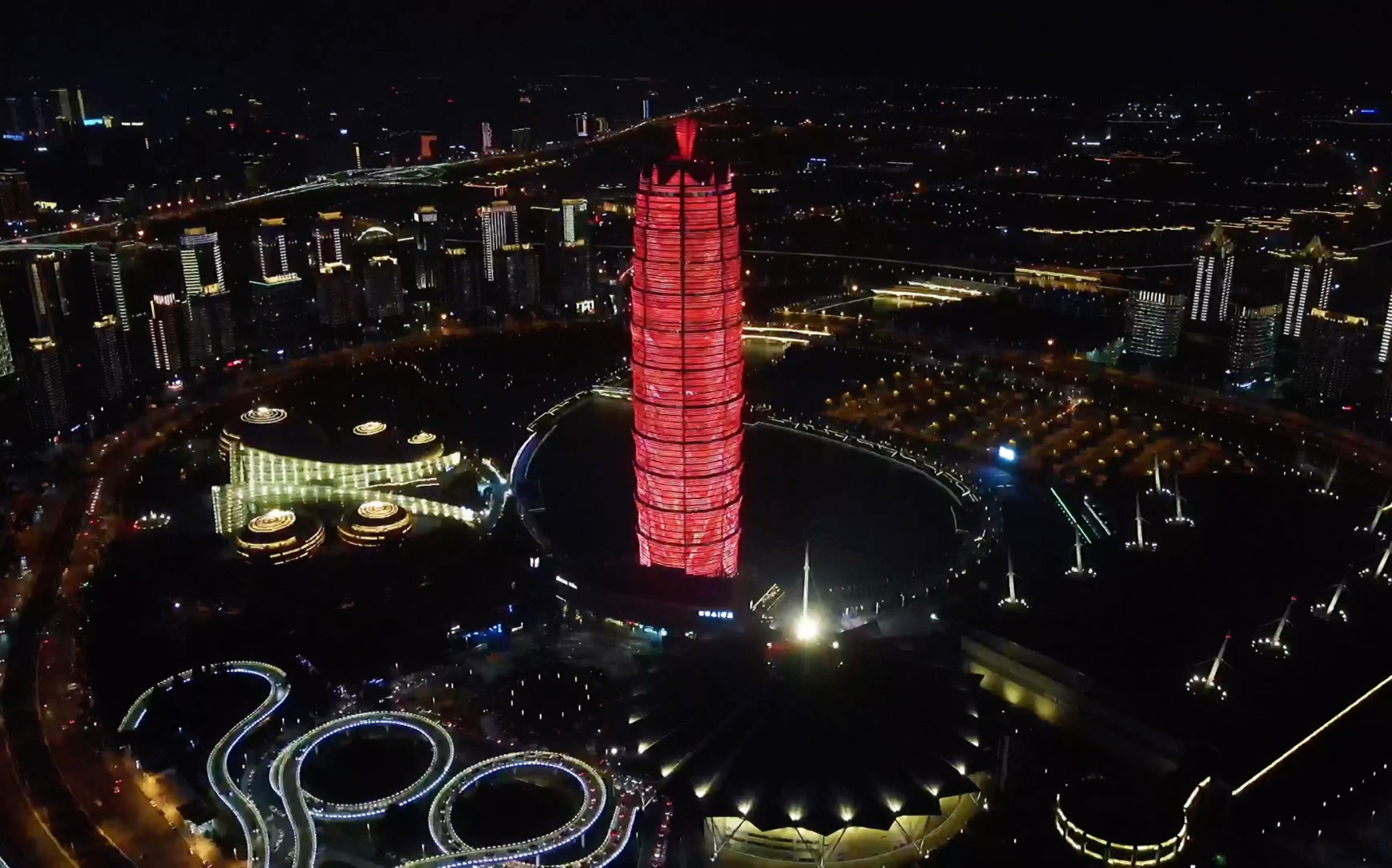 航拍郑州东区夜景,玉米楼颜色丰富