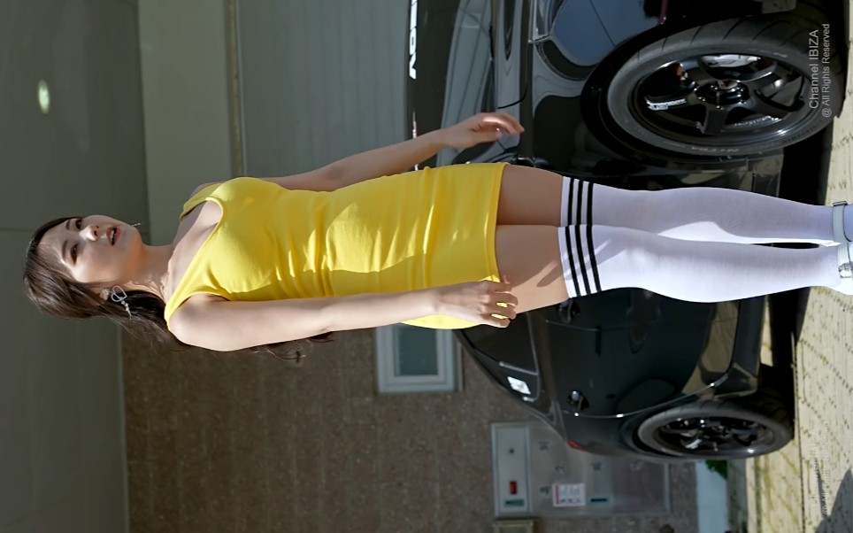 美女车模 小君好看专栏分享家_哔哩哔哩_bilibili