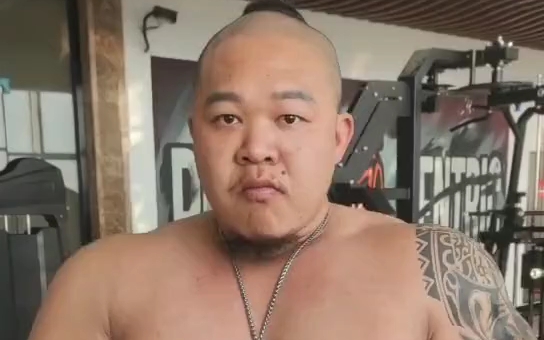常熟阿诺最新状态,褶皱奶太亮眼