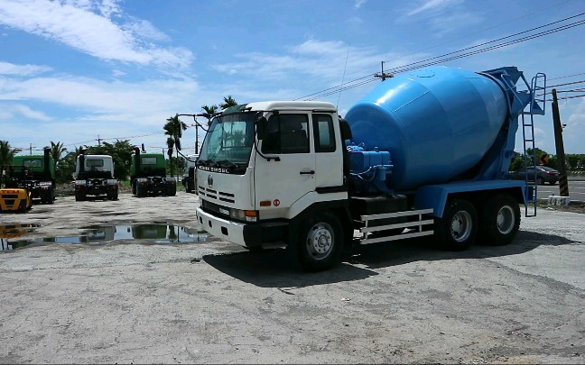 日产柴cw53搅拌车