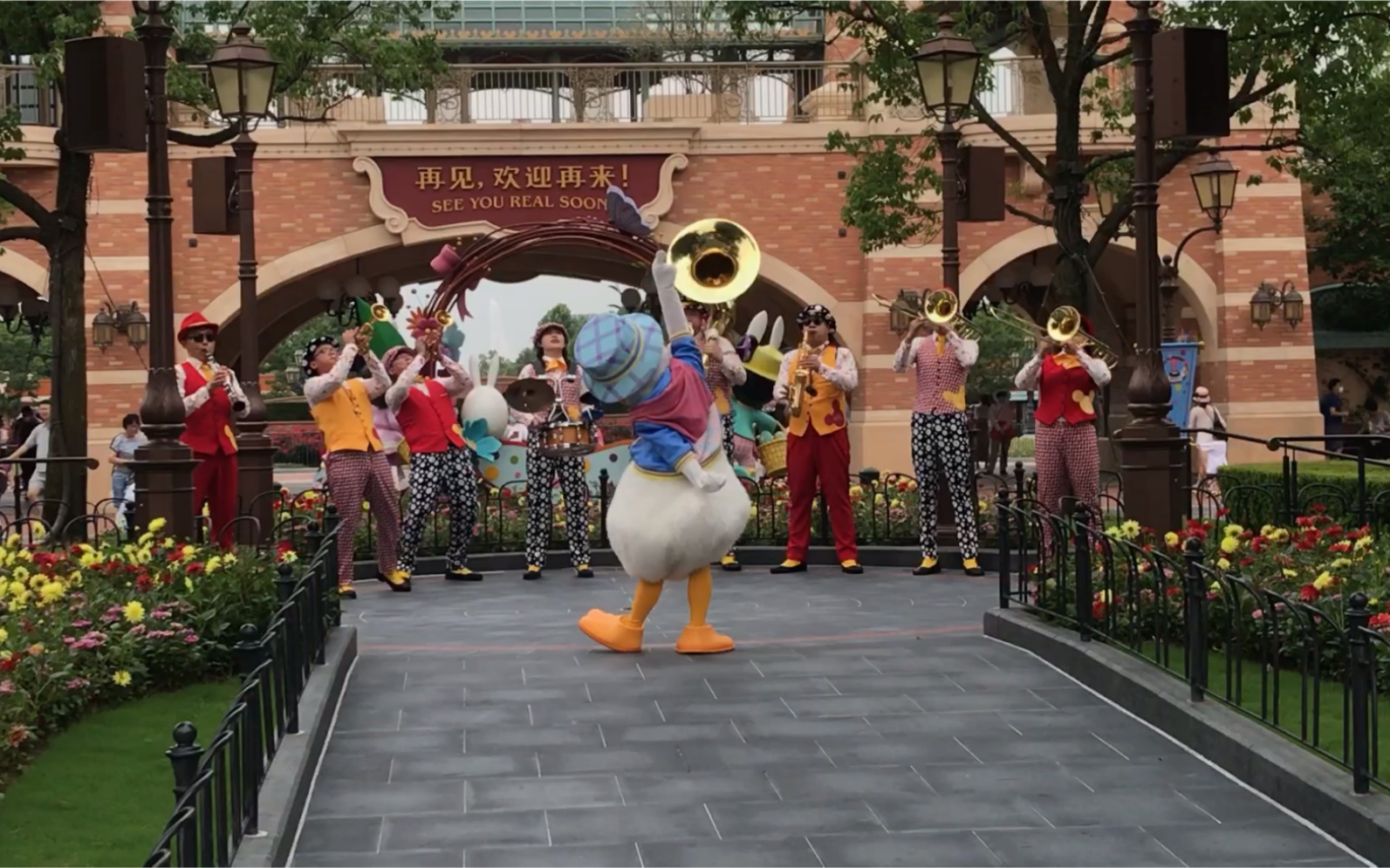 2020唐老鸭生日活动上海迪士尼乐团