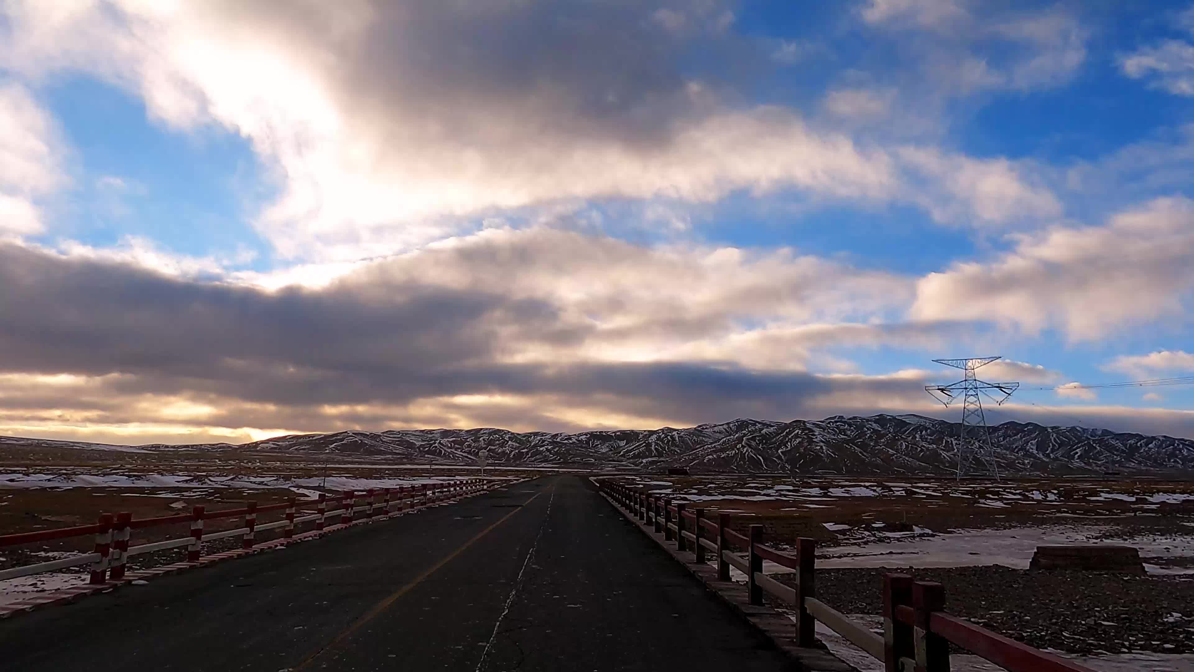 109青藏线全集(第38集)可可西里的绝世美景