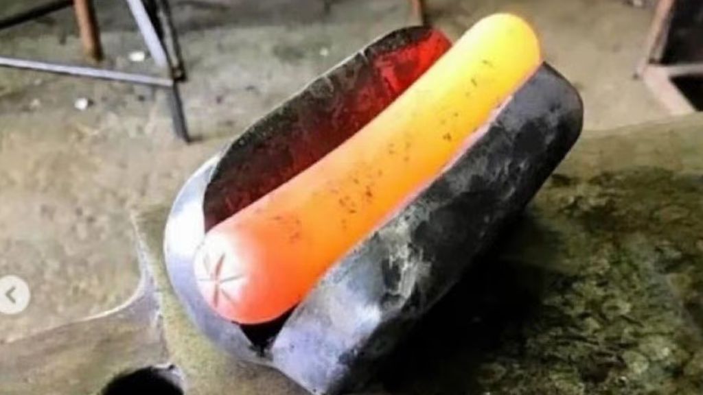 "笑了你就要去吃牢大的烧火棍的memes"#363