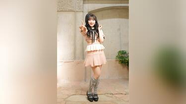 LOVE イコラブ 野口衣織 ラブソングに襲われる ピンクニット直筆