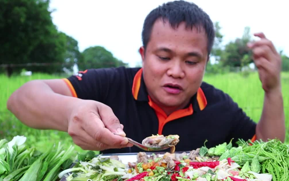 泰国美食黑哥辣拌牛百叶