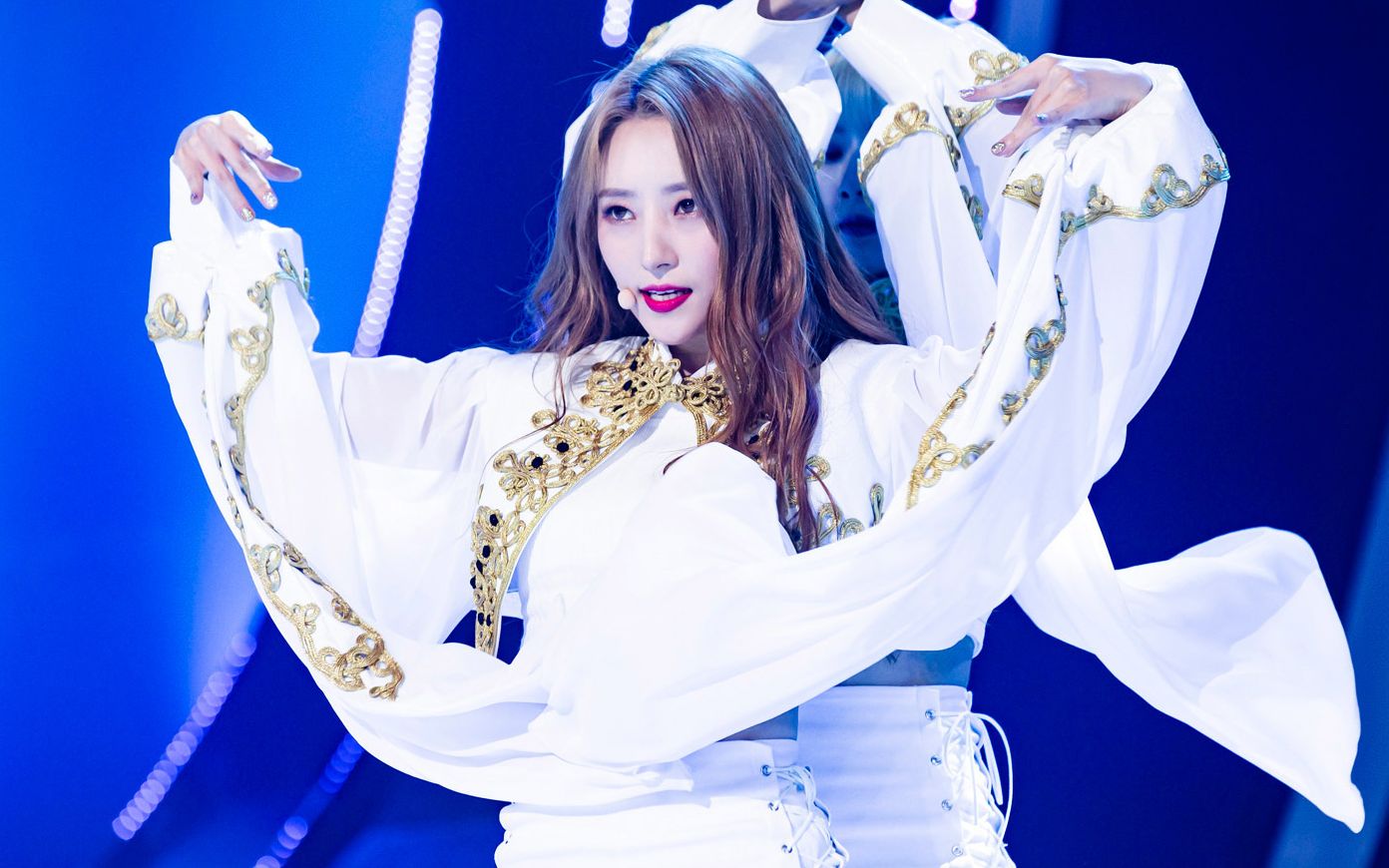 秀雅sua持更捕梦网回归个人官方直拍收录2019及以前