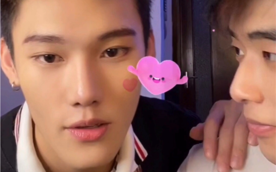 鹤先生alex&楷楷sebastian|鹤楷 遇见你的时候所有星星都落在我头上