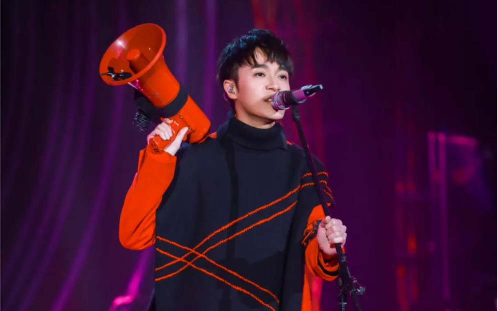 《祝我幸福》吴青峰 上海春浪 2019_哔哩哔哩 (゜-゜)つロ 干杯~-bili