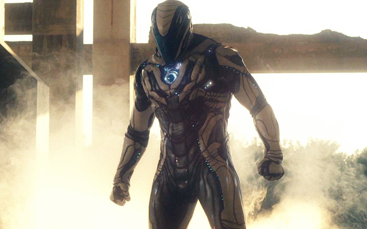 低配版《钢铁侠》,披上外星战甲,就能获得无穷的力量!