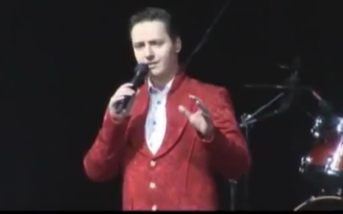 [图]【Vitas】《故乡的老屋》2012.03.03 俄罗斯·柳别尔齐·胜利体育宫「母与子」演唱会