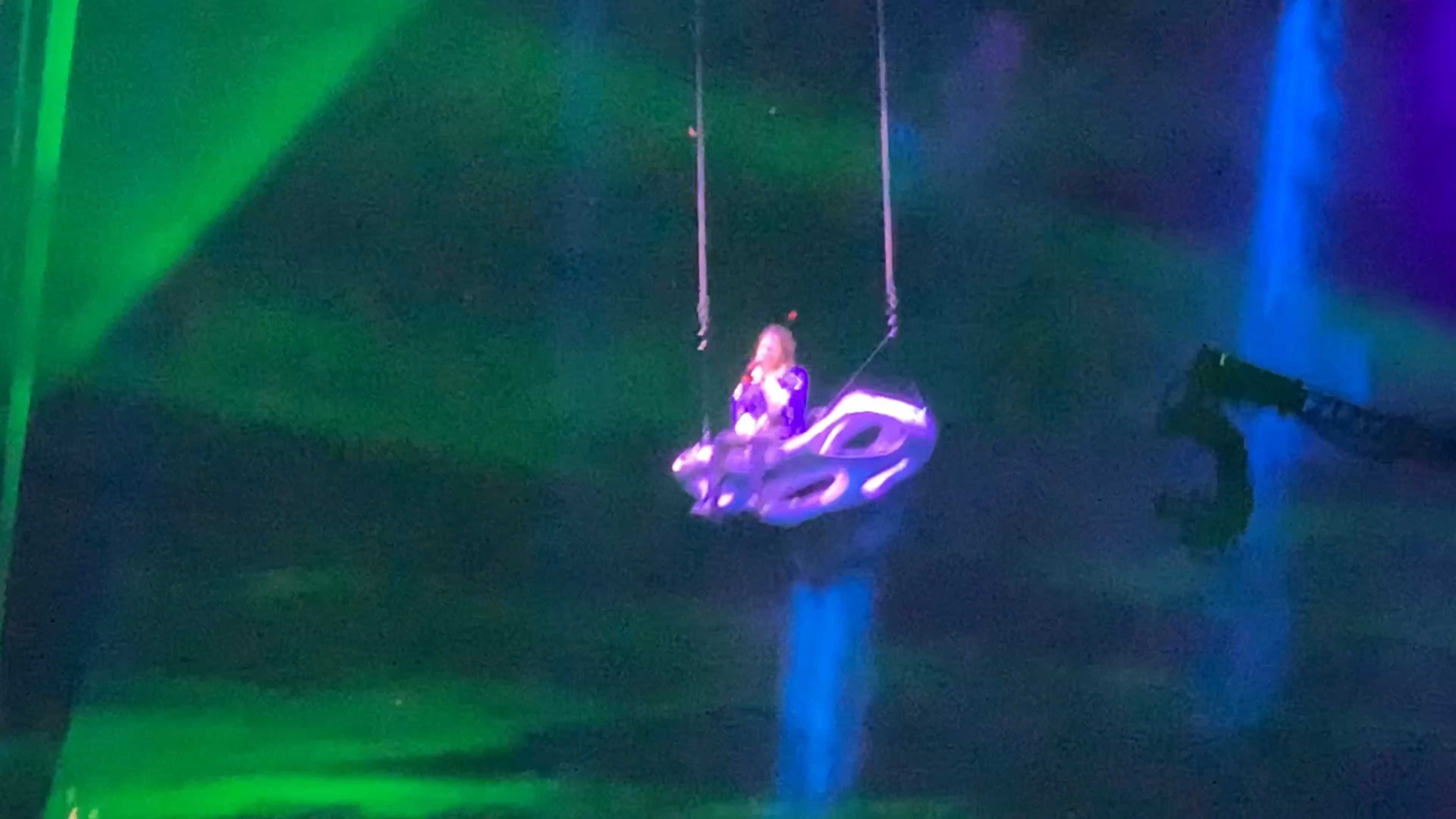 21年11.27《忧伤的巨人》片段