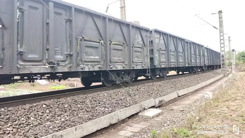 【内六铁路】ss3b-0070(成局贵段)牵引敞车大列驶出内江站,内江南站