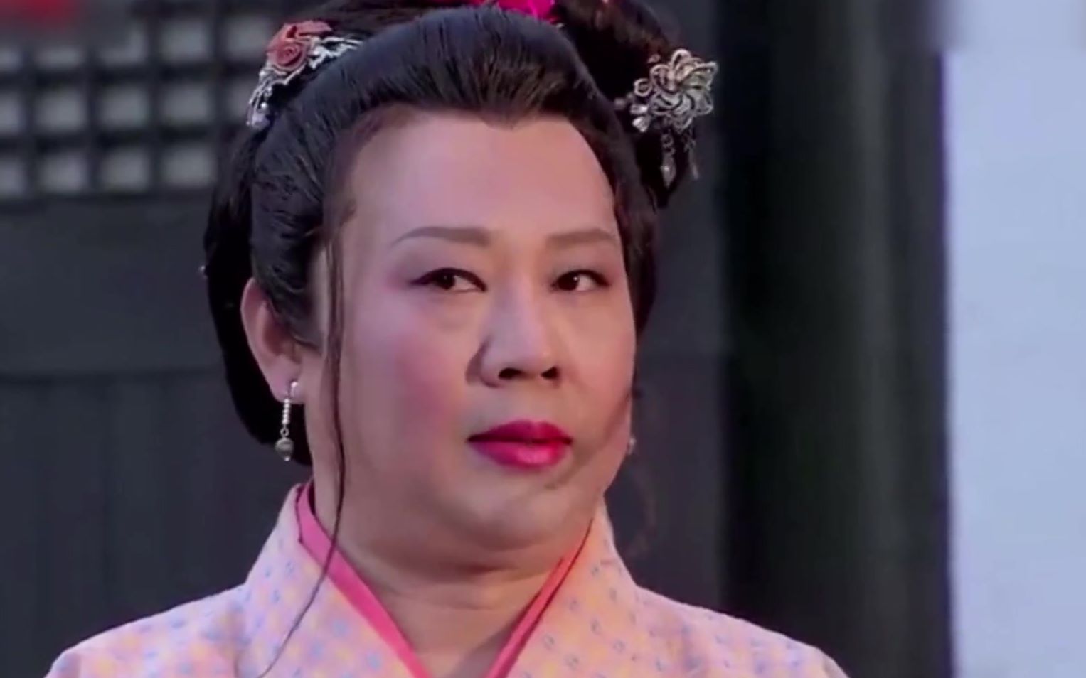 【德云社】全员女装名场面合集-岳云鹏女装惨遭小孩吐槽