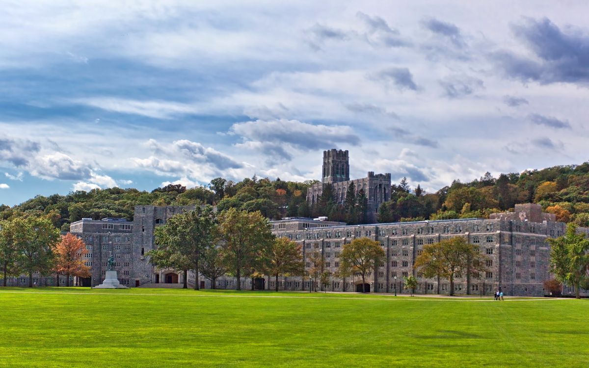 热血青年的梦幻之地,全球知名的军事院校"西点军校"如何申请?