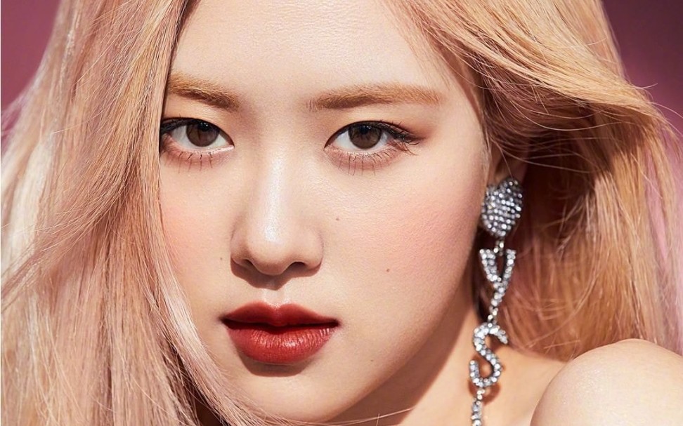 朴总太绝了 rosie x ysl beauty 最新物料