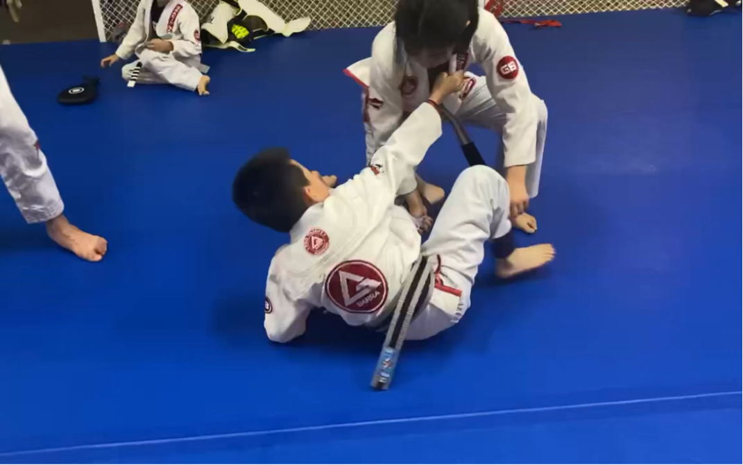 巴西柔术儿童课实战