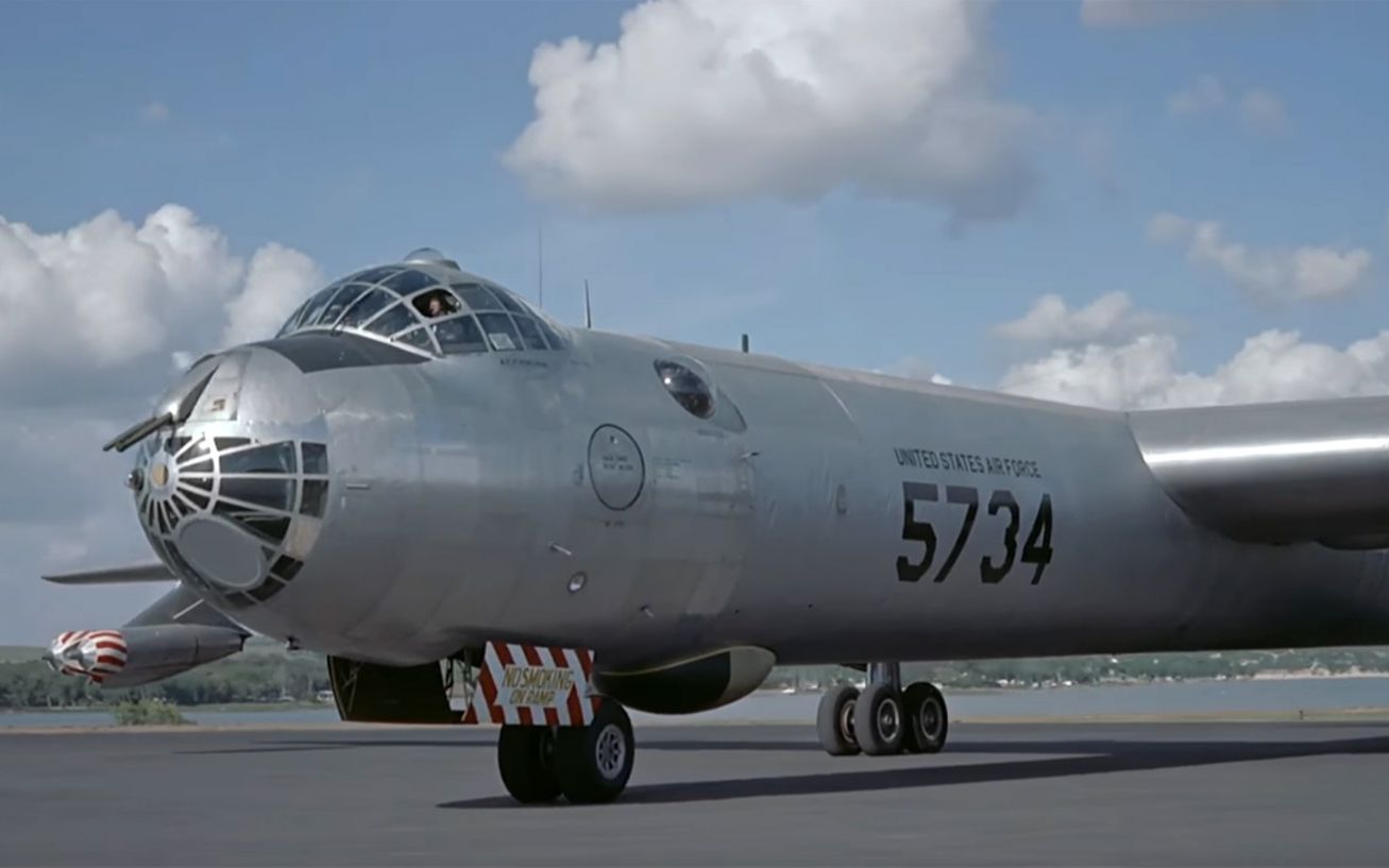 康维尔b-36 peacemaker67 | 昔日的巨无霸轰炸机_哔哩哔哩 (b-b)