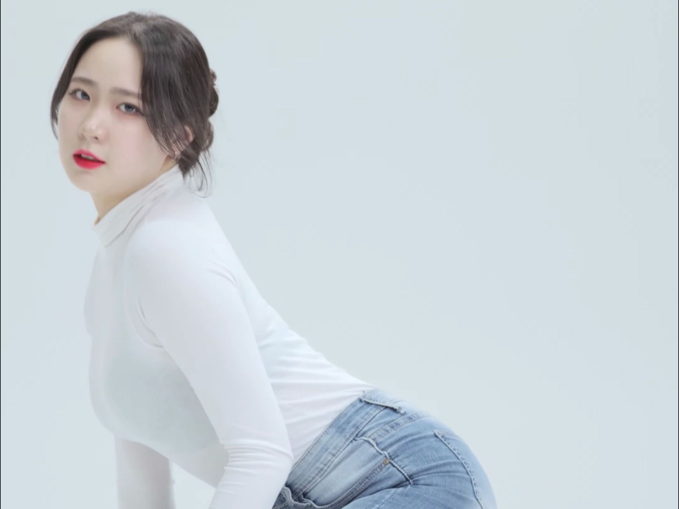 drama 郑仁 211125 侧面视角