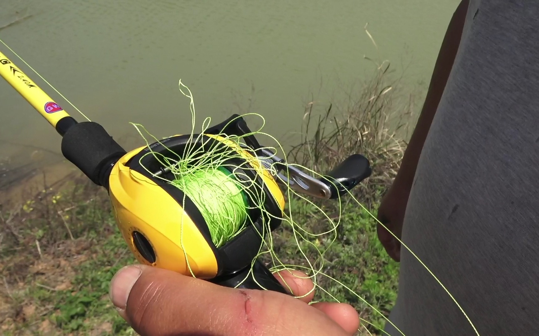 花200多网购路亚竿,第一次尝试玩路亚,结果炸线到怀疑人生_哔哩哔哩