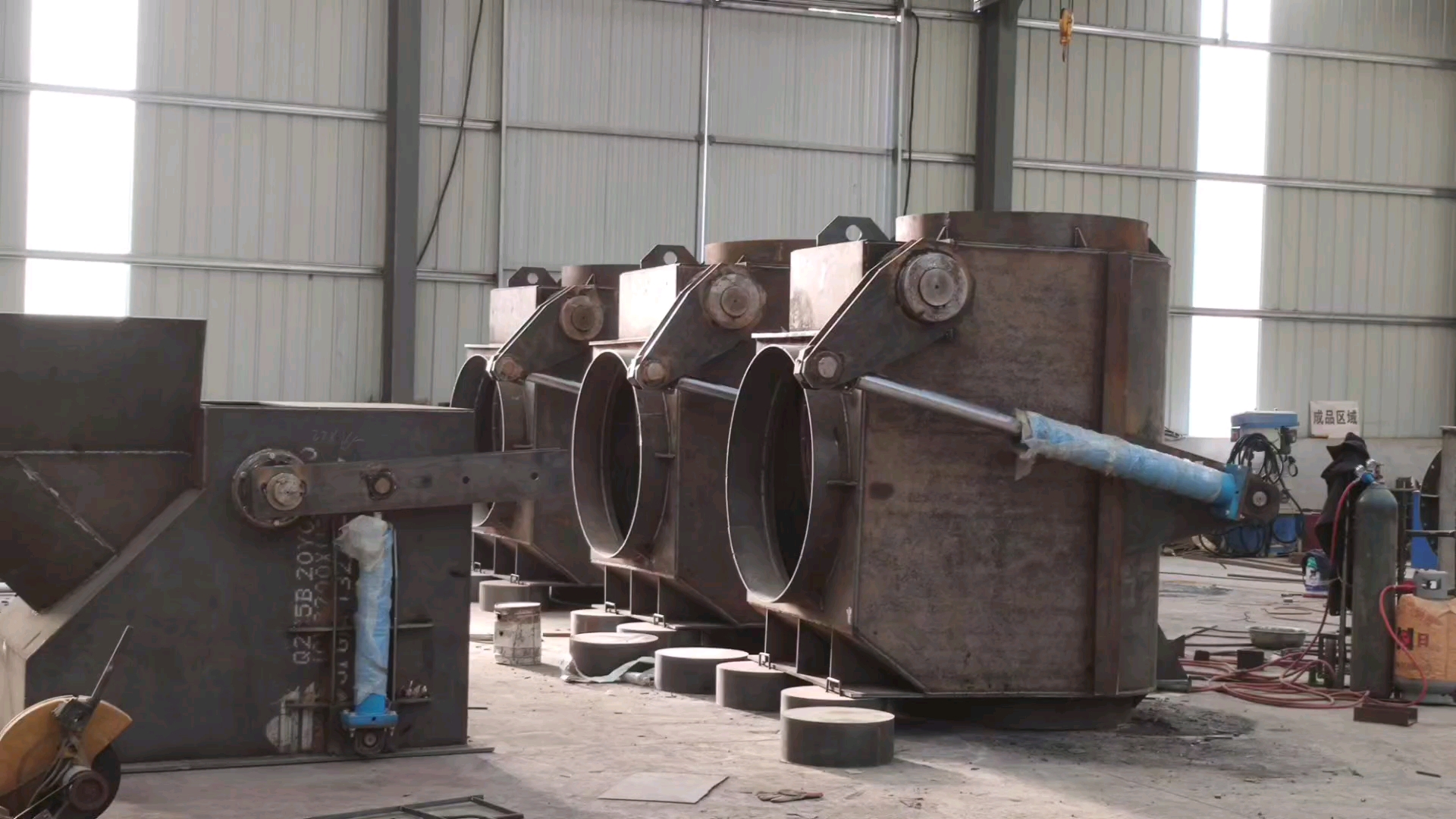 双膛石灰窑非标设备