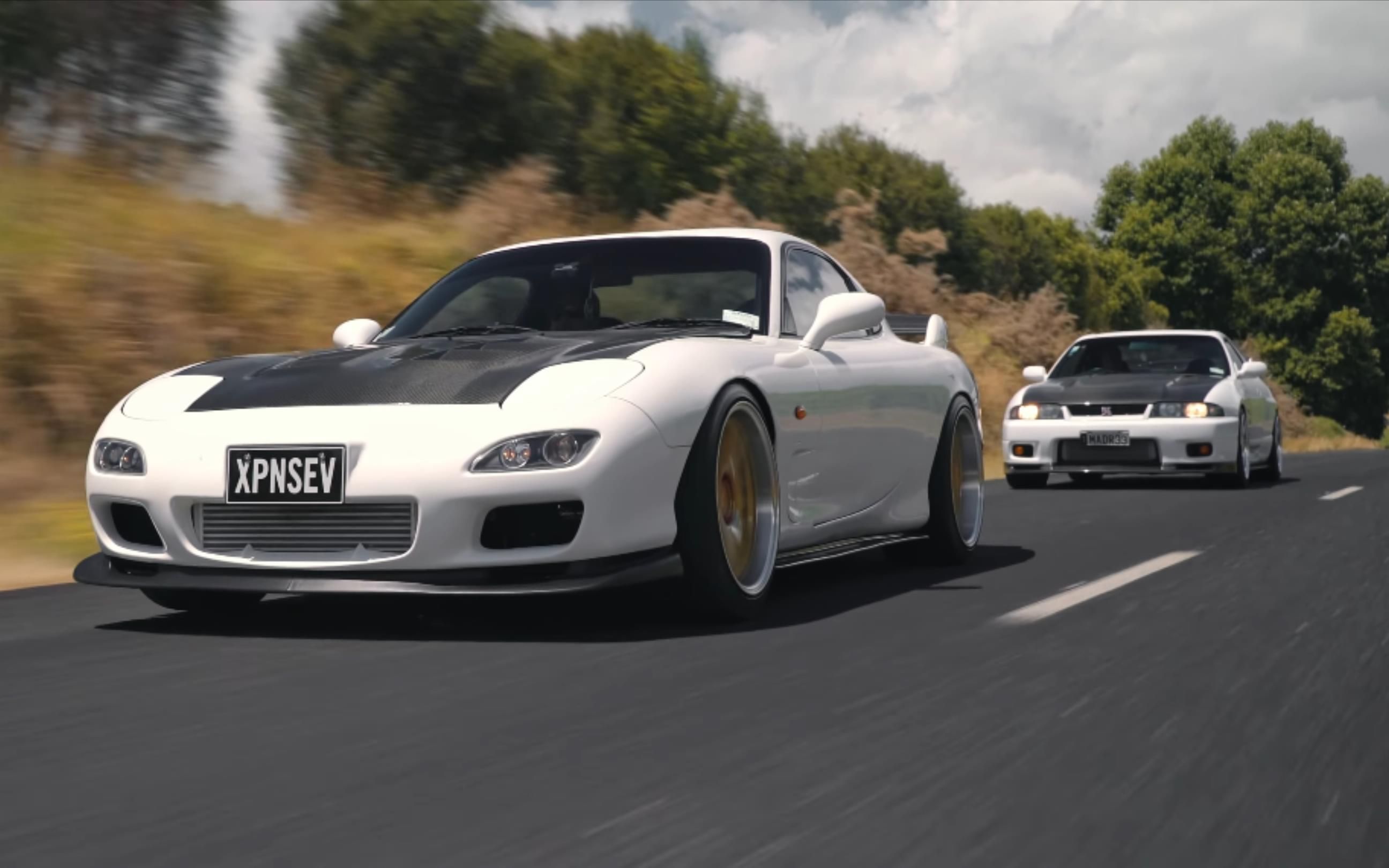 相同配色的fd rx7 and r33 gtr,两个我都想要