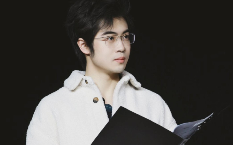 欣赏一分钟小阿天的盛世美颜