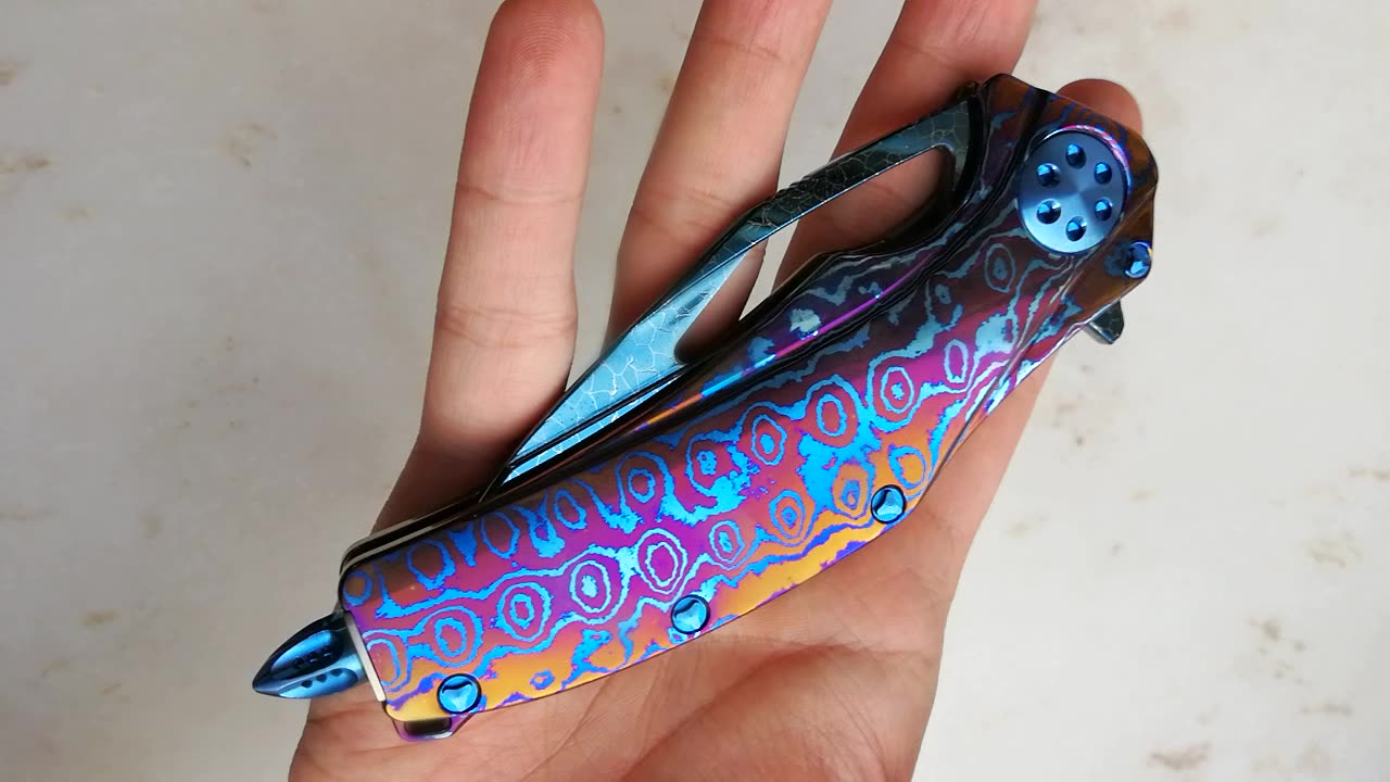 微技术折刀华丽的钛合金大马镜面版本龙鳞矩阵折刀5000美金的收藏品