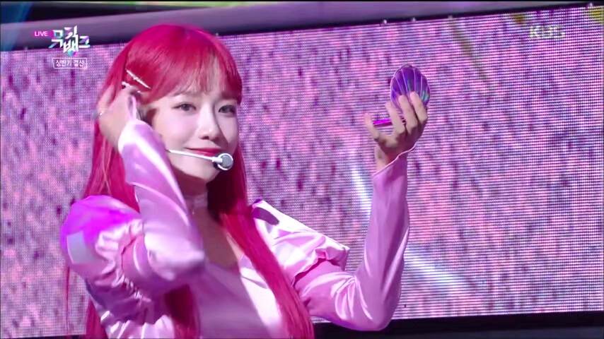 izone《幻想童话》舞台,大家都是迪士尼公主啊!