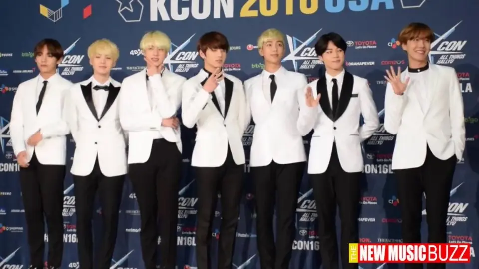 KCON LA 2016 BTS 防弹少年团专访and LIVE Performance Clip_哔哩哔哩_