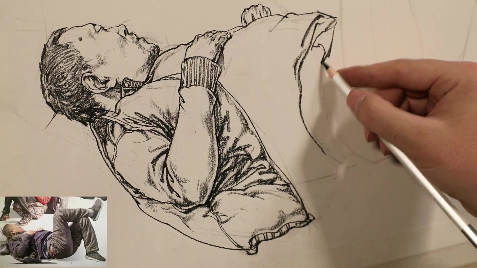 活动  速写名师赵建华讲述腰部转折处的画法