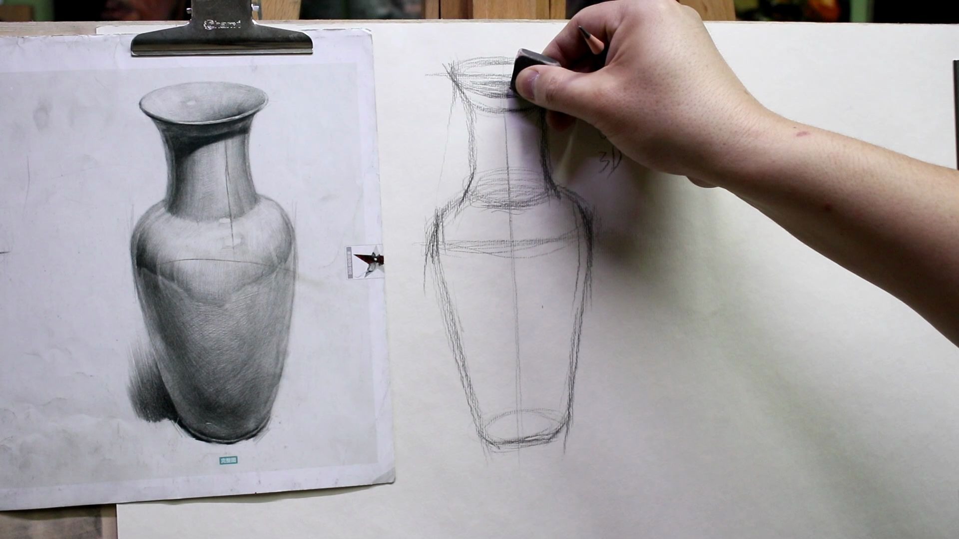 活动作品素描临摹单体静物瓶子步骤1付源老师