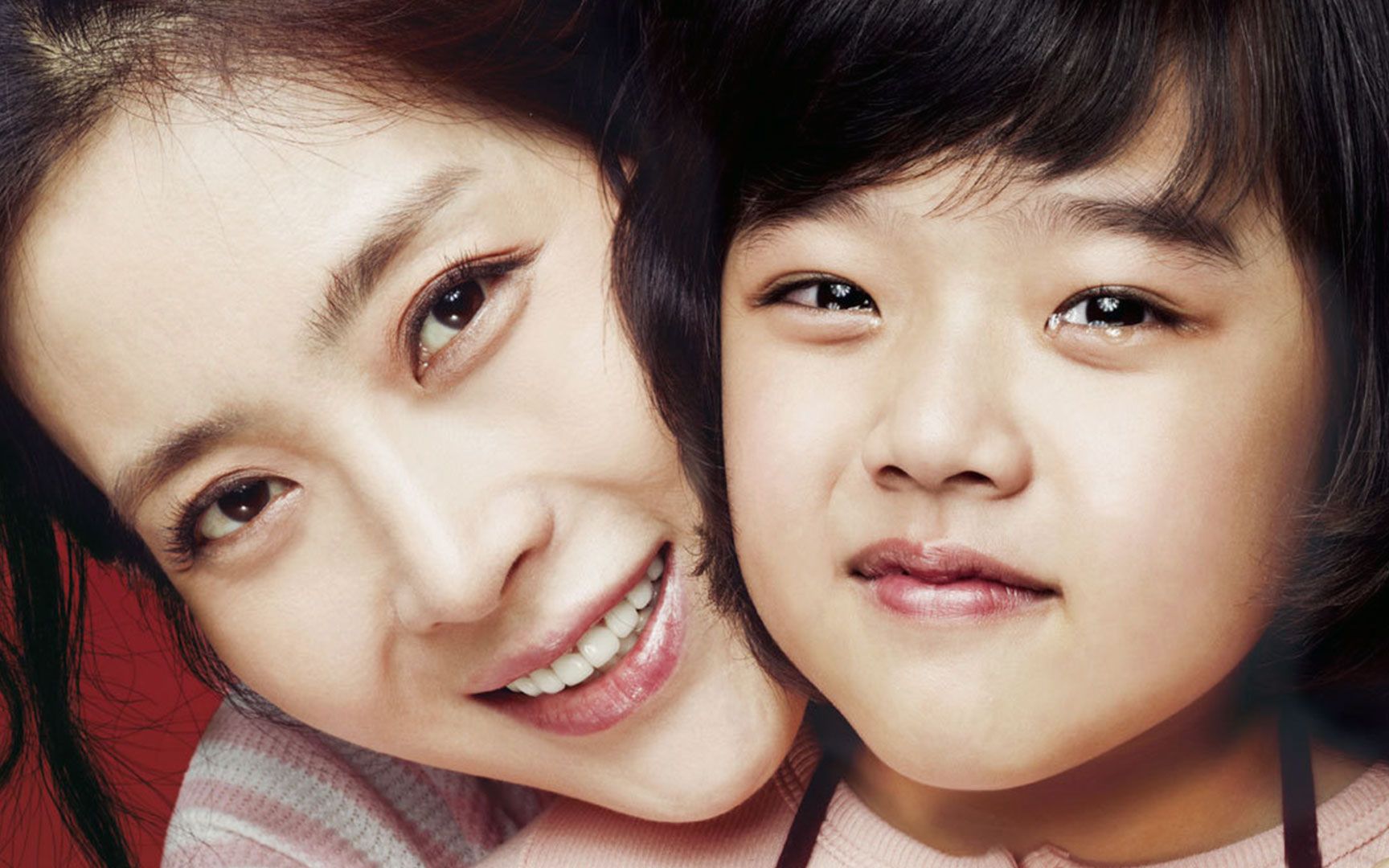 温情电影:虽然女儿还小,但妈妈去世前已给女儿做好了婚纱.