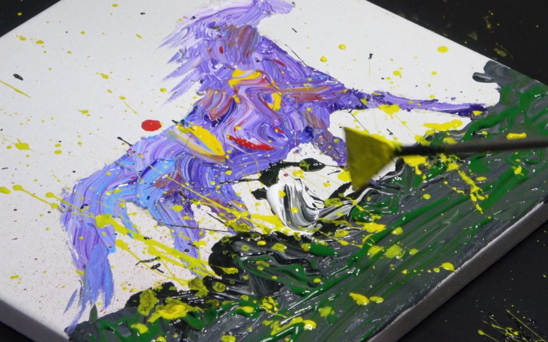 当颜料甩上去的那一瞬间,画中的"马儿"看起来,真是艳美绝俗!