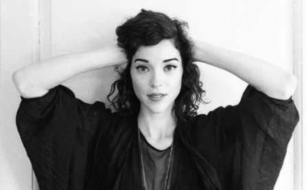 annie clark collabs masseduction with beats1