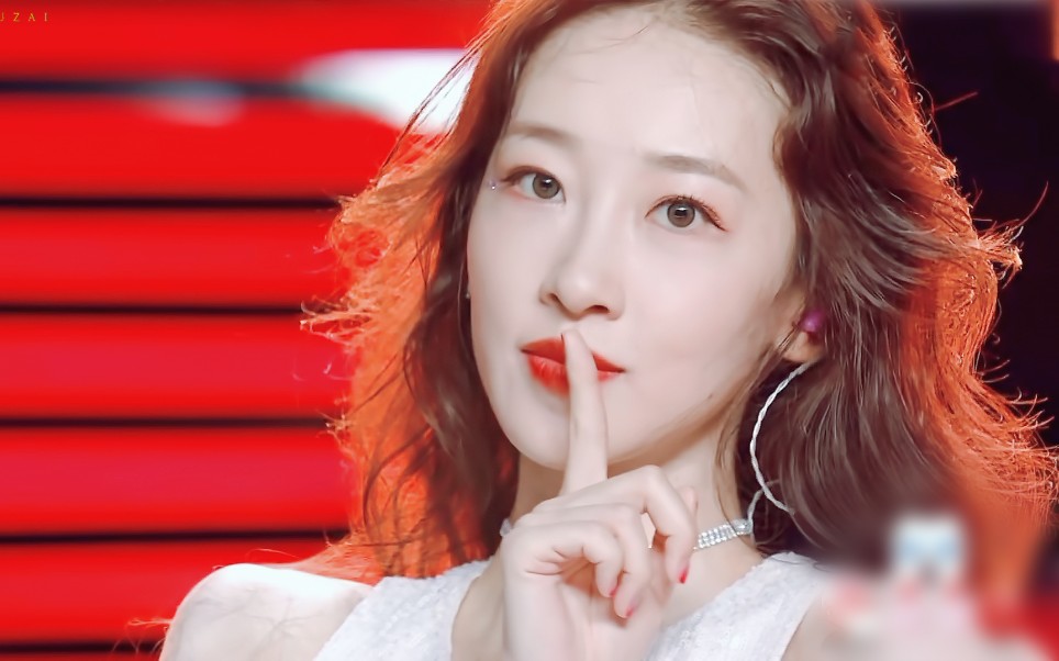 创造营2020当深圳第一蛊神许潇晗遇上韩国女团aoa的短裙我永远爱蛇蝎