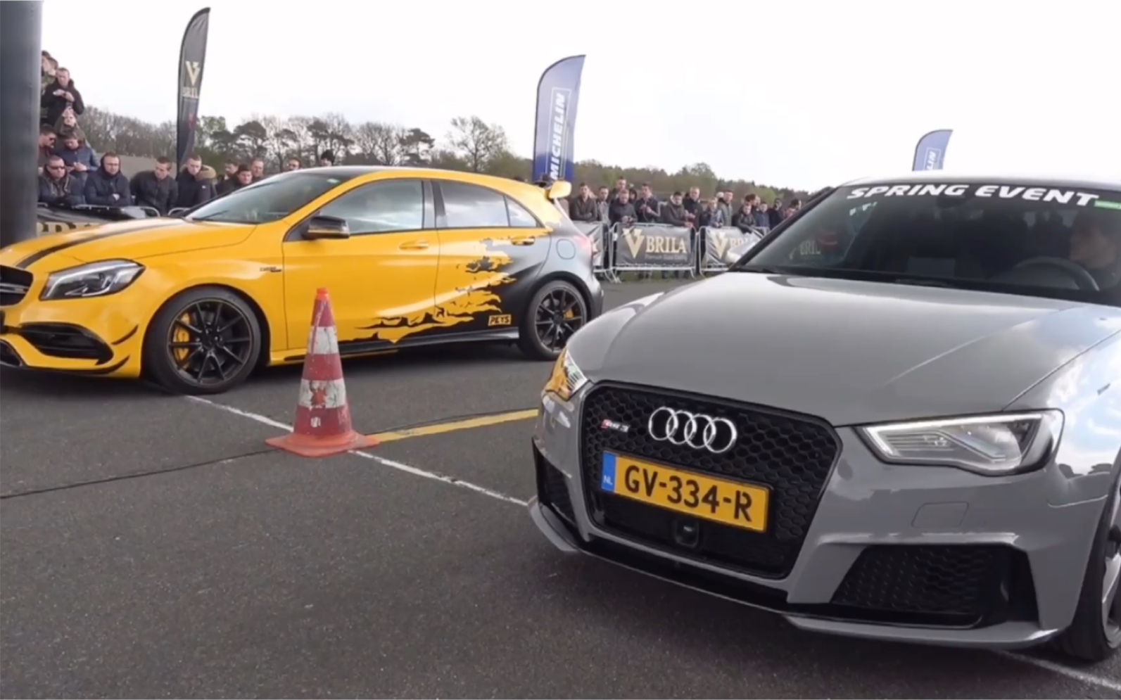 奔驰a45 amg与奥迪rs3的对决