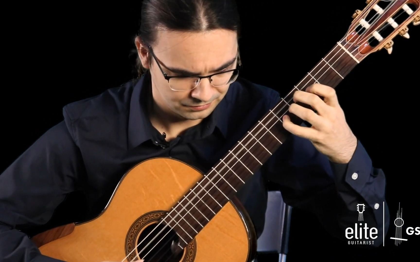 [图]EliteGuitarist.com _ Classical Guitar Tutorial Valsa Choro - Performance Preview