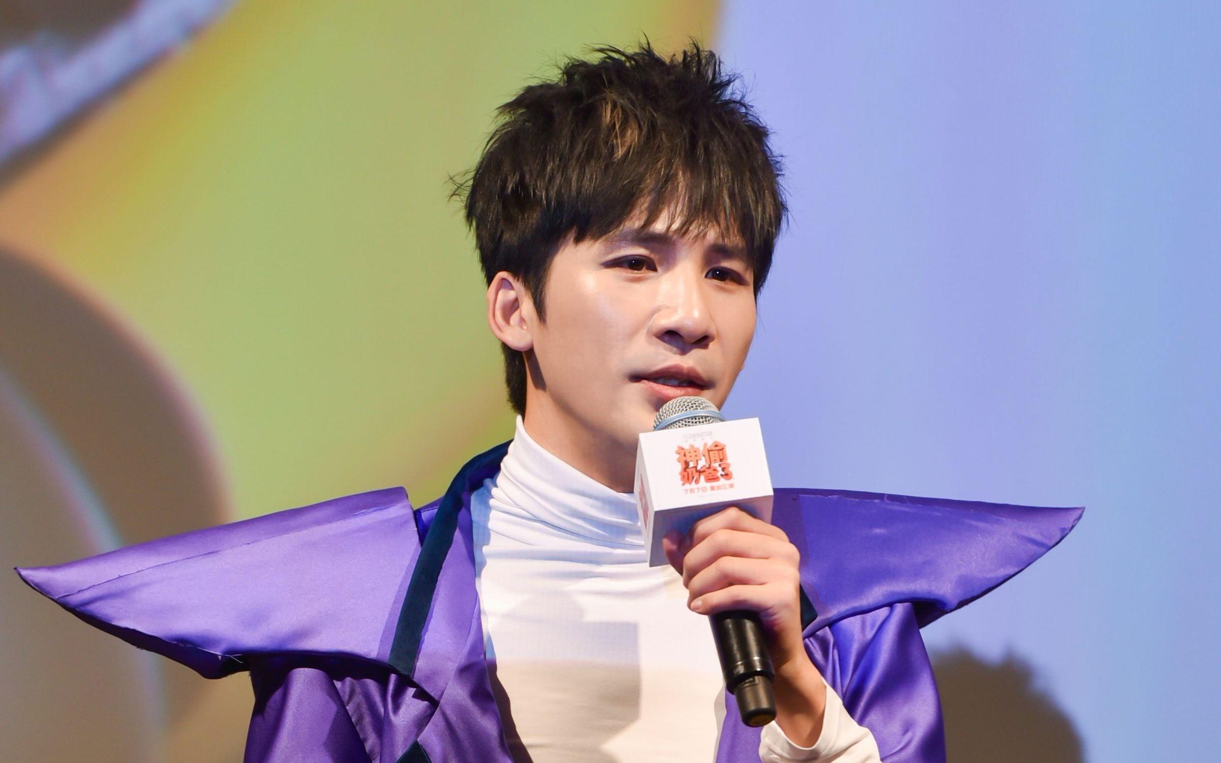 你敢信这是大张伟14岁写的歌?《静止》一响起,潘玮柏都呆了