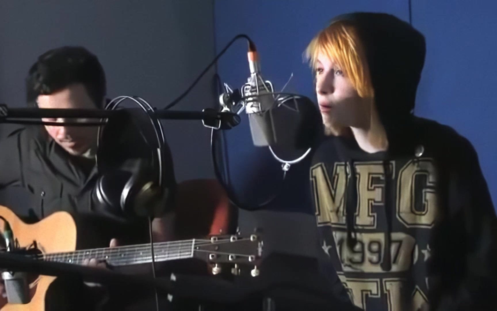 [图]【不插电】Paramore - The Only Exception [Live from Nova 100 Australia, 2010]