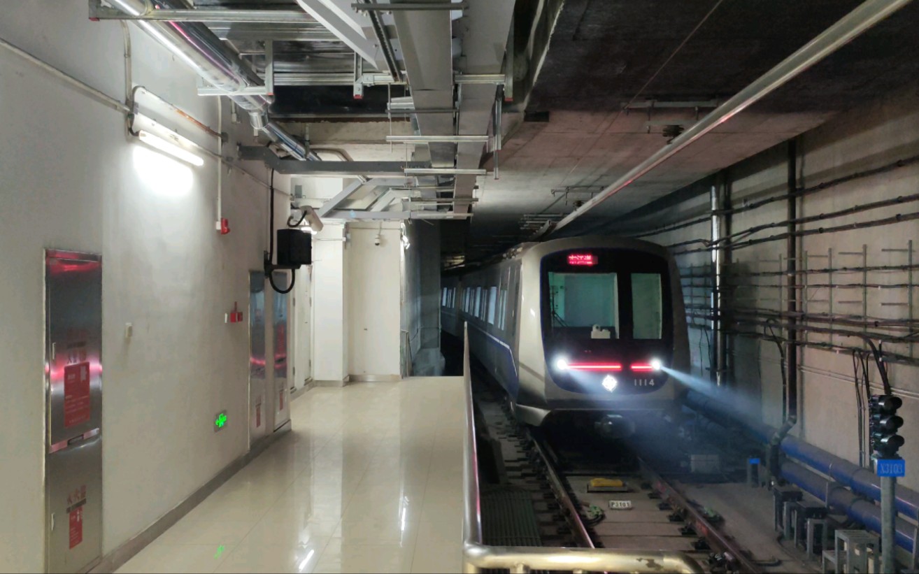 天津地铁11号线1114车折返出东江道站