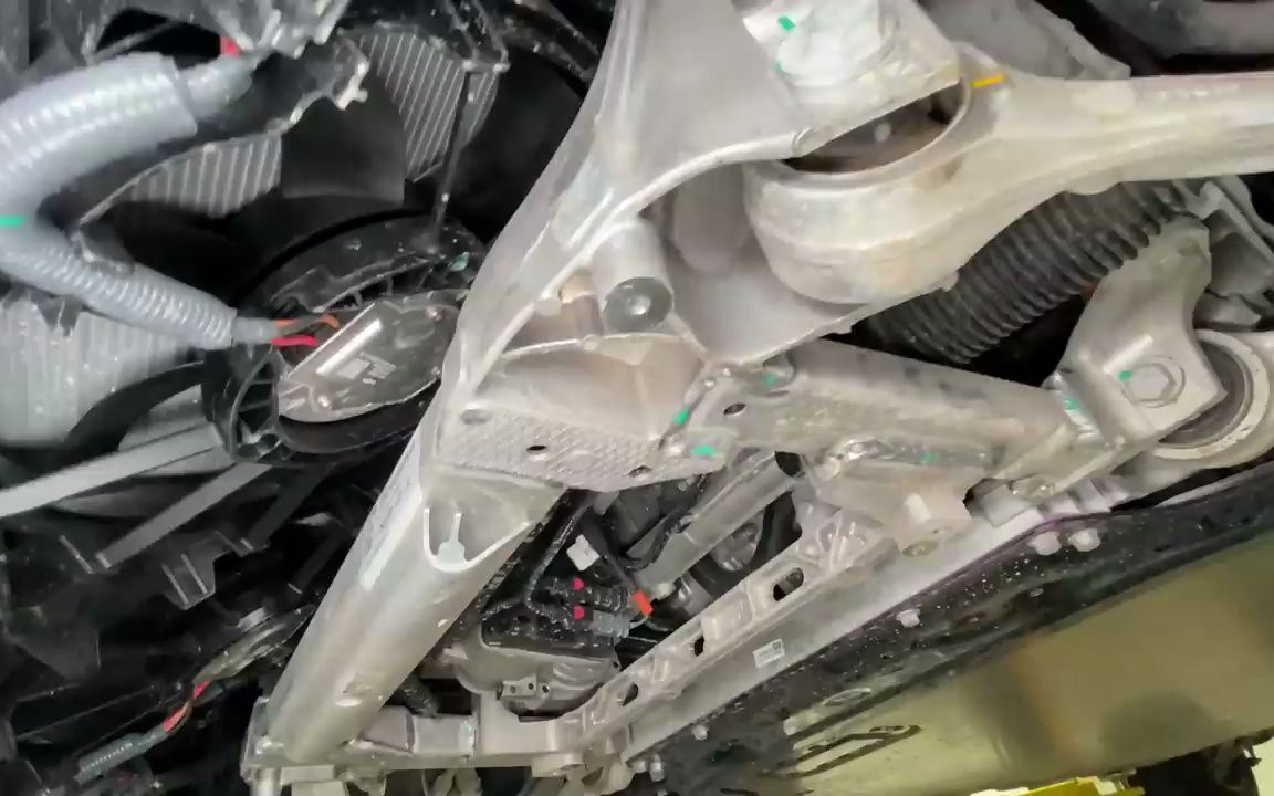 举起来看看 tesla model s plaid - hoist review with sandy