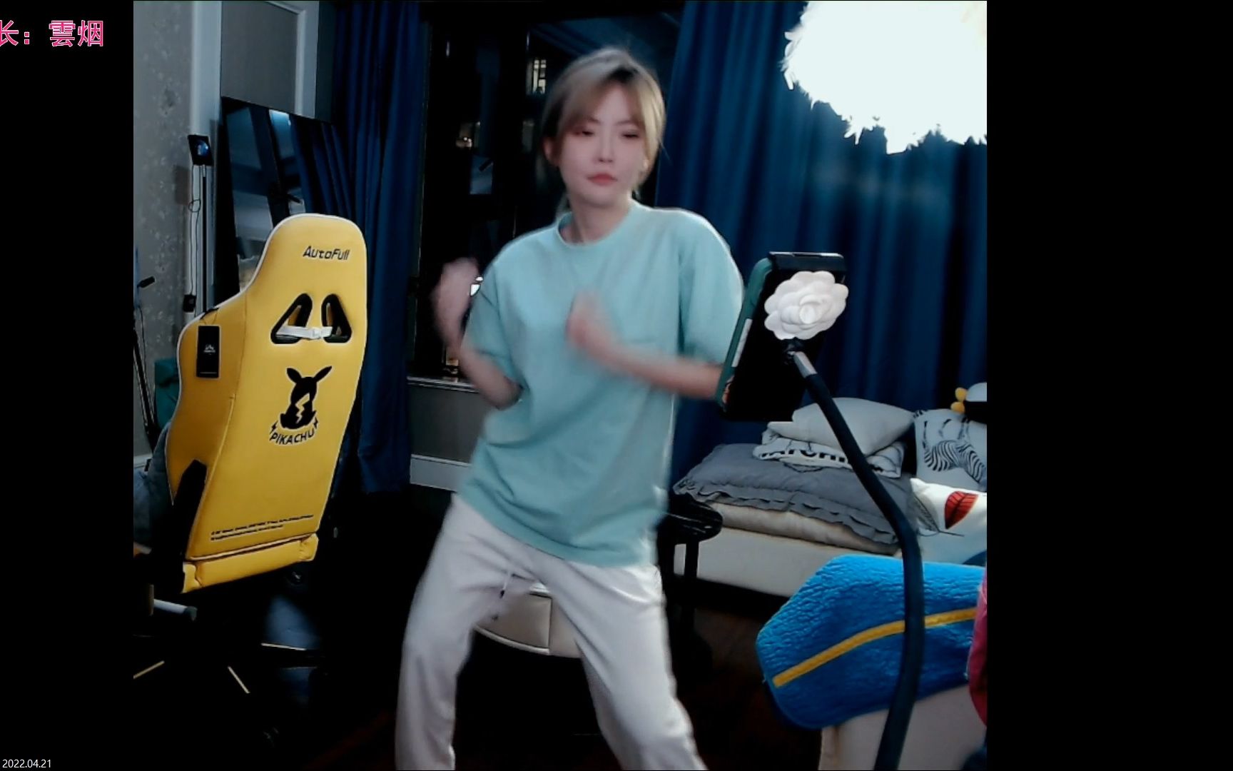 大司马的这件棉袄我想称它为红皮鸭子袄持续红皮鸭子状态