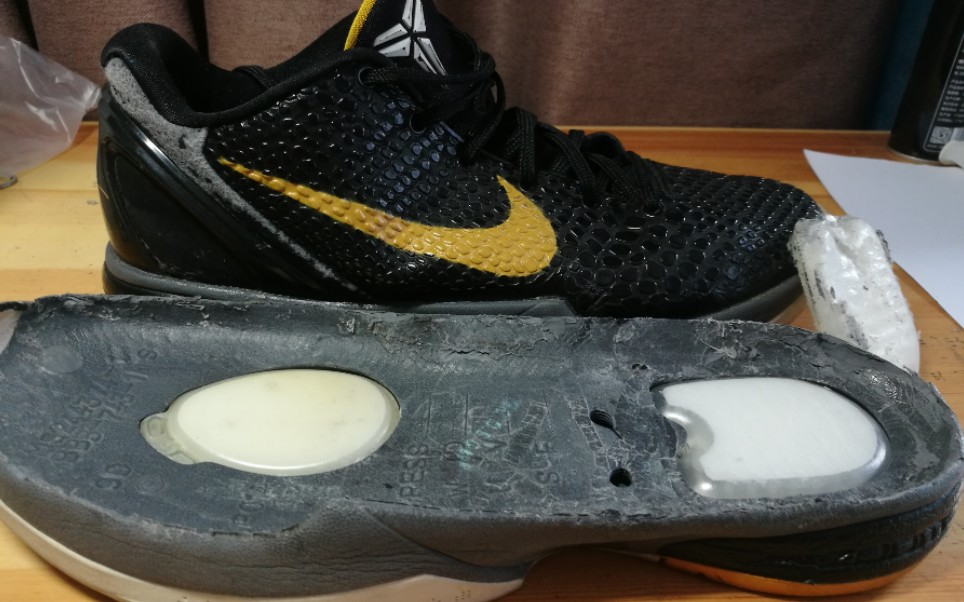 【全网首拆zk6】老大的球鞋 时隔九年还是如此强悍 科比球鞋的视频总