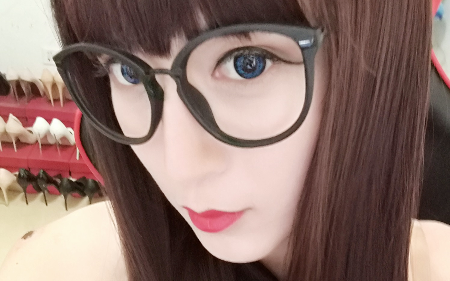 伪娘紫夜腿长一米二超美秀腿