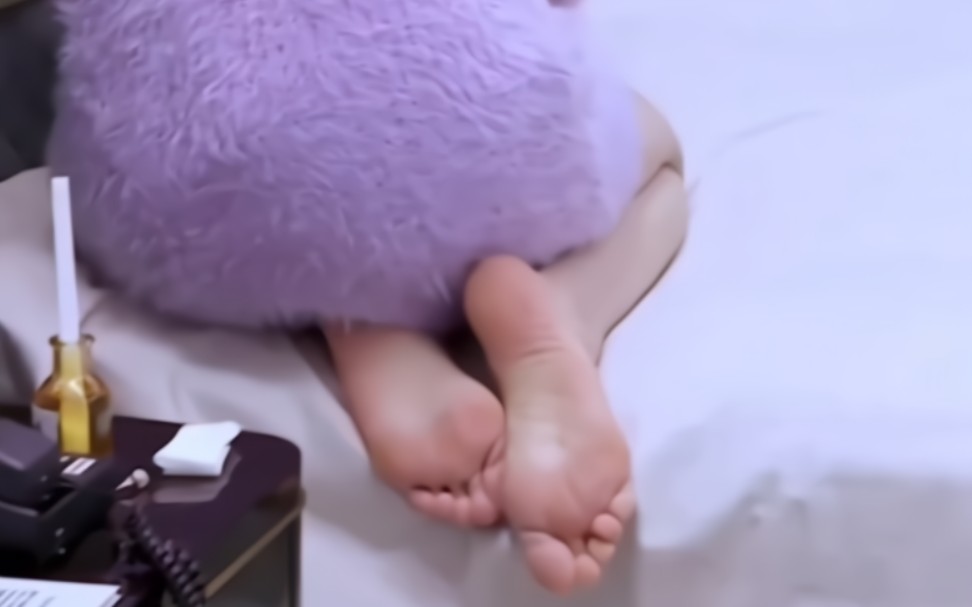 吴宣仪暴躁铺床