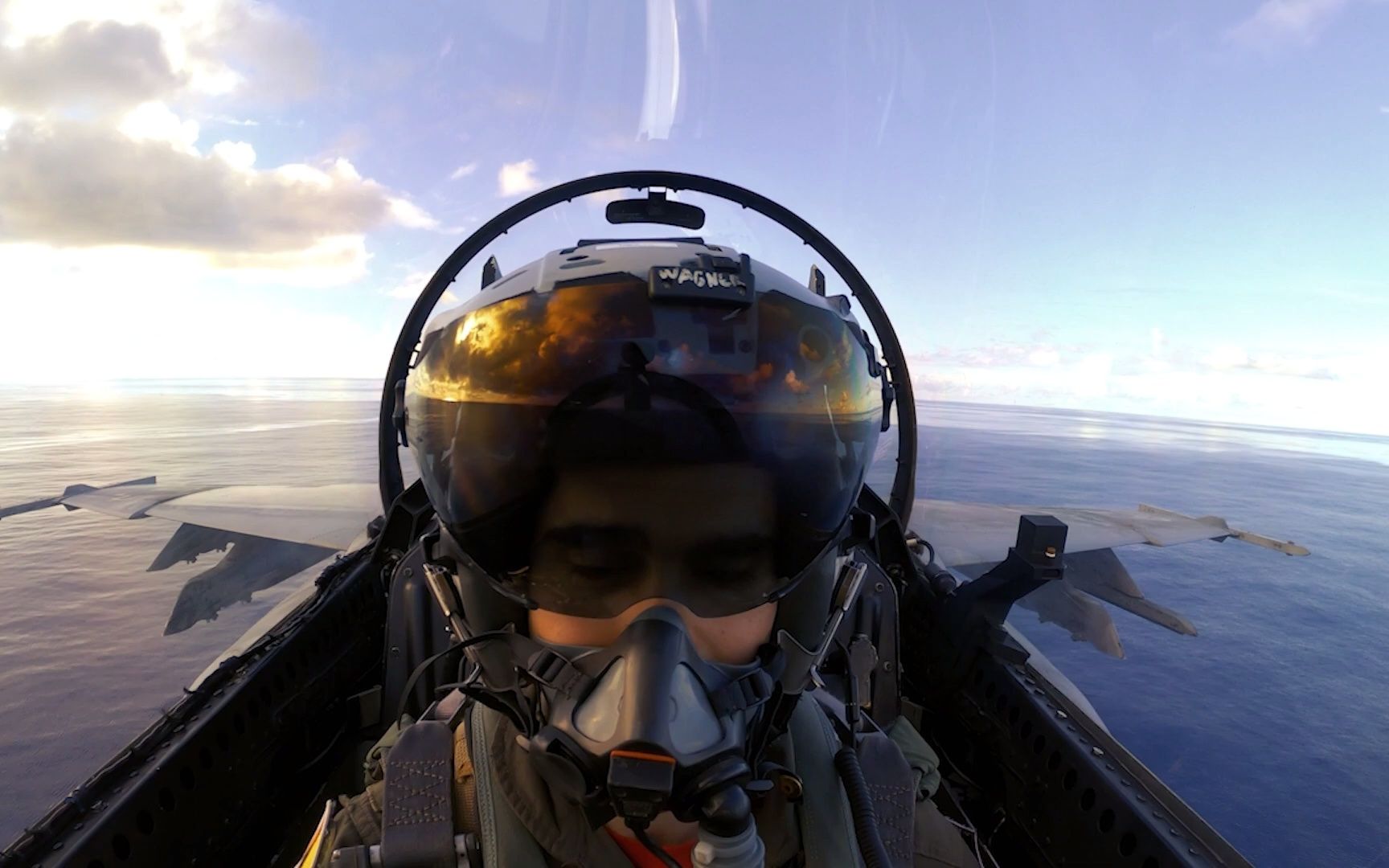 【airborne】第一部分,美国海军飞行员飞行集锦