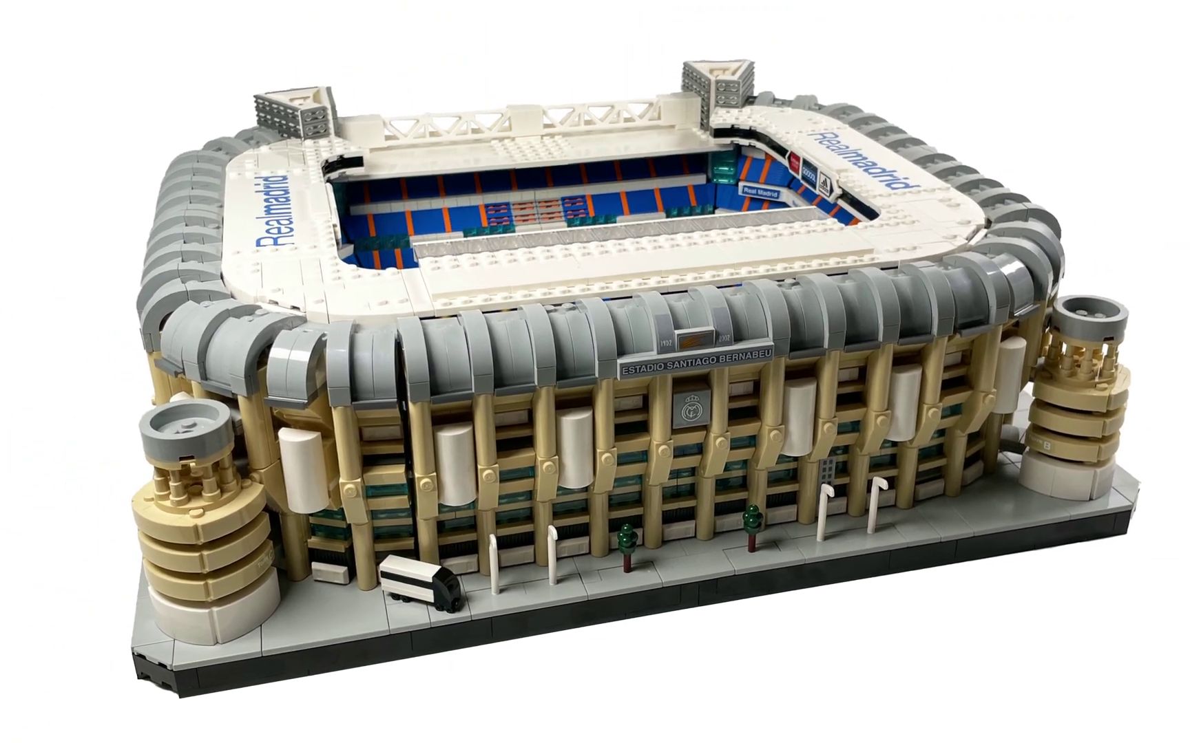 乐高 皇家马德里伯纳乌球场 10299 速拼