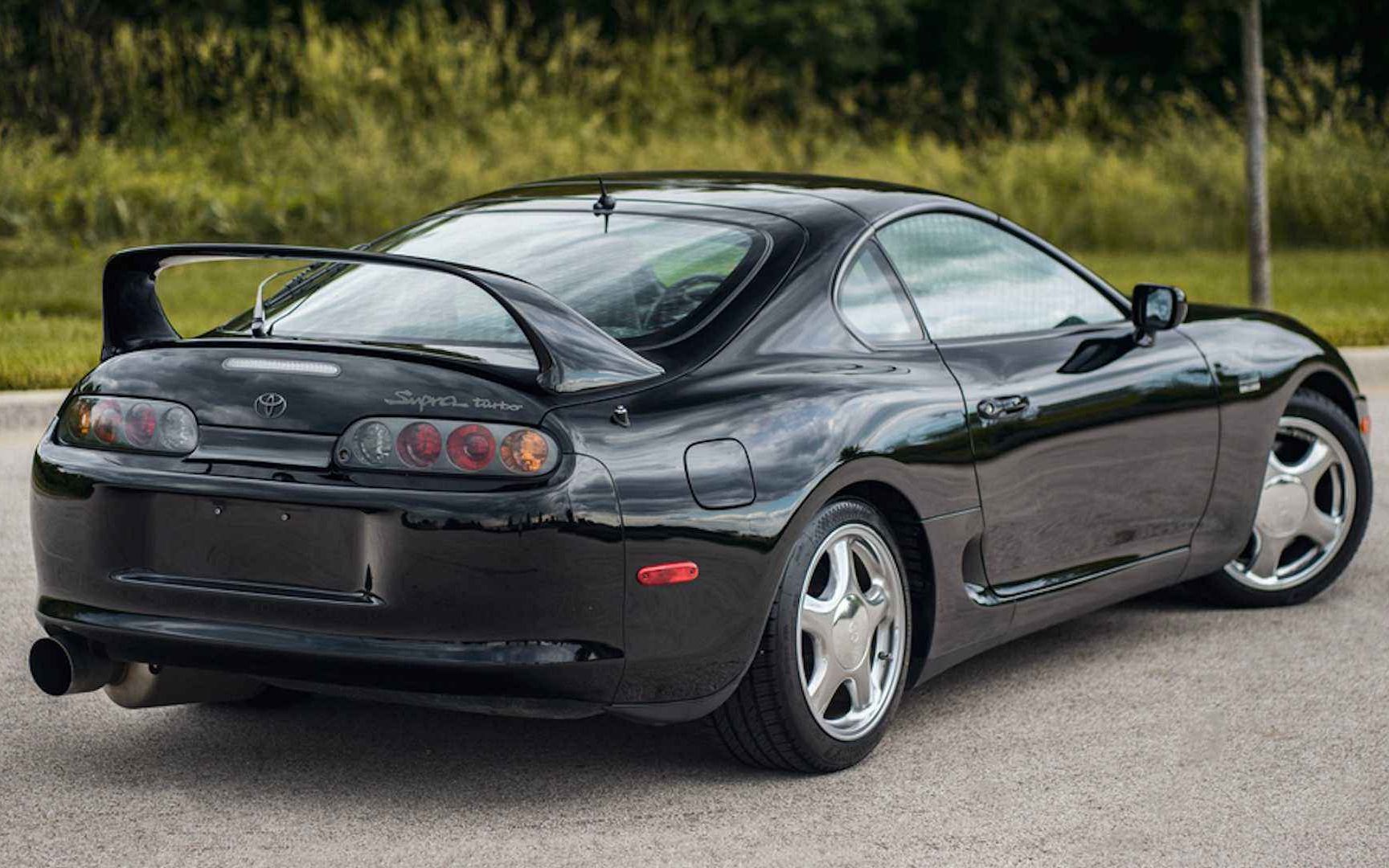 搭载2jz的丰田supra在地平线4中爆改的表现