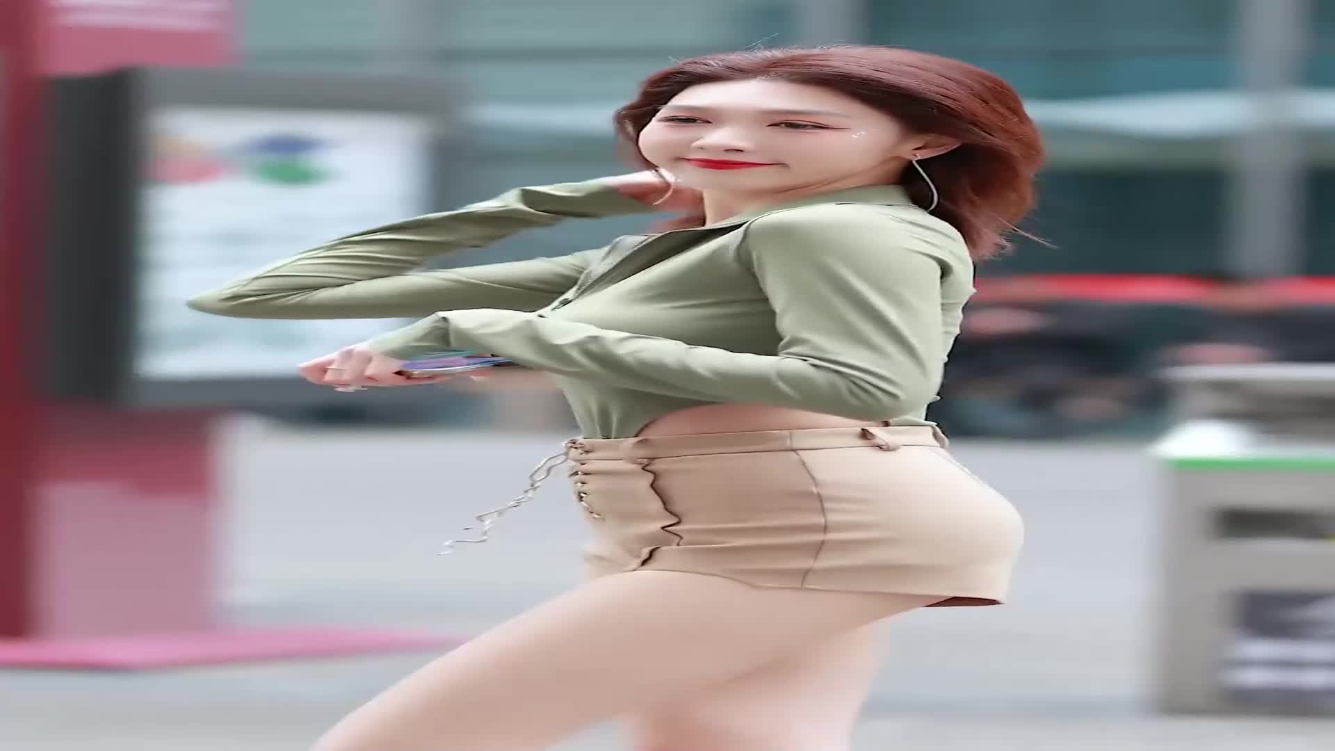 好看的小姐姐 #车模小姐姐 #大长腿 喜欢吗#美女模特 #最美车模小姐